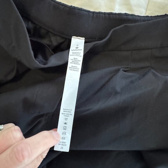 Lululemon Essential High-Rise Trouser - Picture 5 of 8
